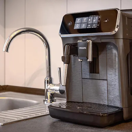 Stilvolles Wohlfuehl-apartment Mit Balkon *