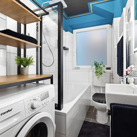 Stilvolles Wohlfuehl-apartment Mit Balkon *