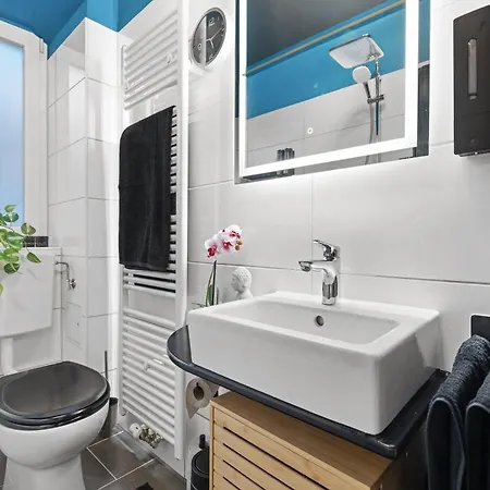 Stilvolles Wohlfuehl-apartment Mit Balkon * Аугсбург