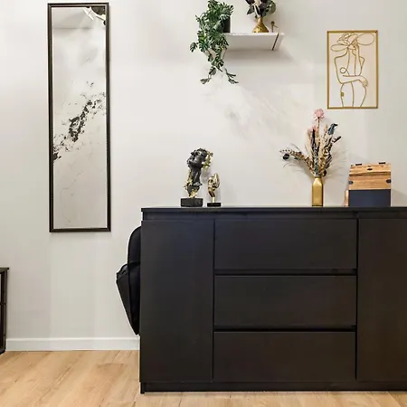 Stilvolles Wohlfuehl-apartment Mit Balkon * Augsburg