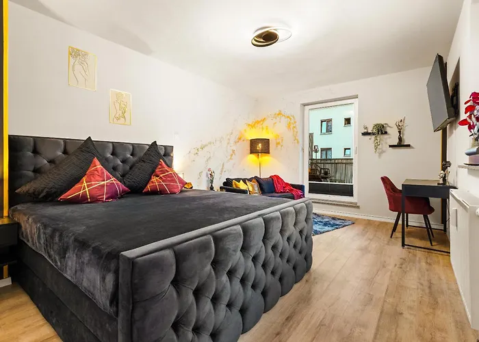 Stilvolles Wohlfuehl-apartment Mit Balkon شقة اوغسبورغ