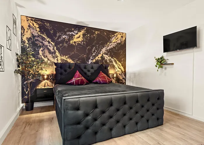 شقة Stilvolles Wohlfuehl-apartment Mit Balkon *