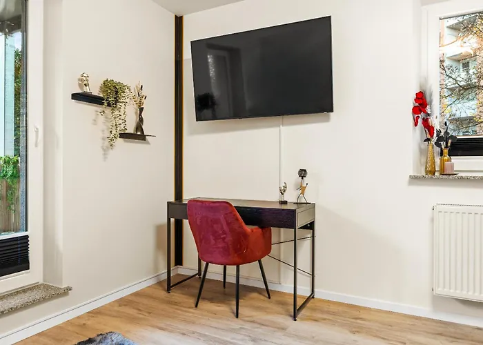 شقة Stilvolles Wohlfuehl-apartment Mit Balkon *